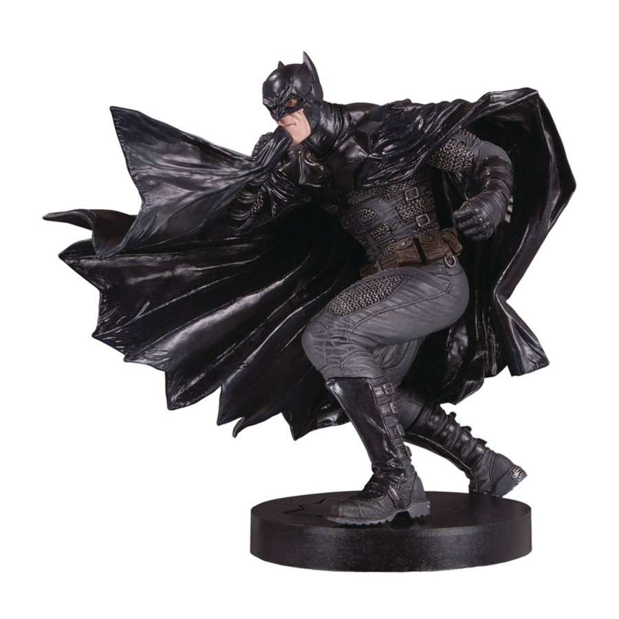 Dc Multiverse DC Direct | Black Label Batman (Dc Designer Series) By Bermejo Resin Statue